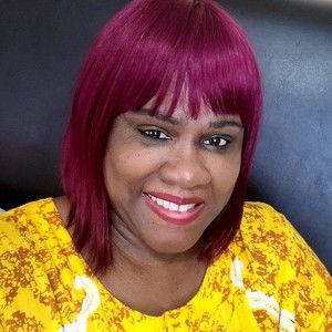 Meet your Posher, Joyce